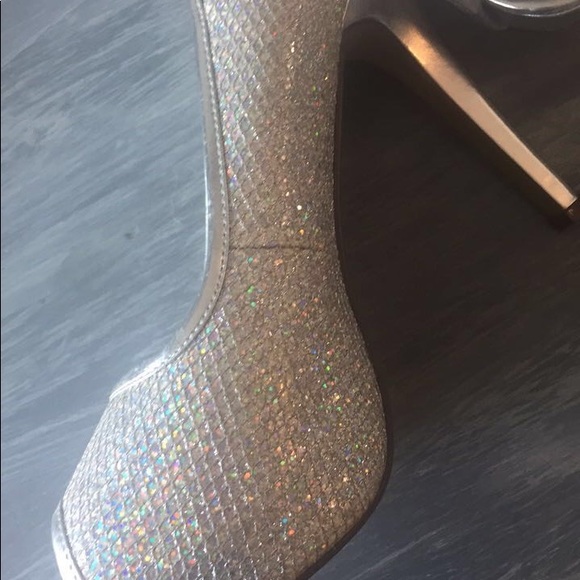Sparkly high heels - Picture 3 of 3
